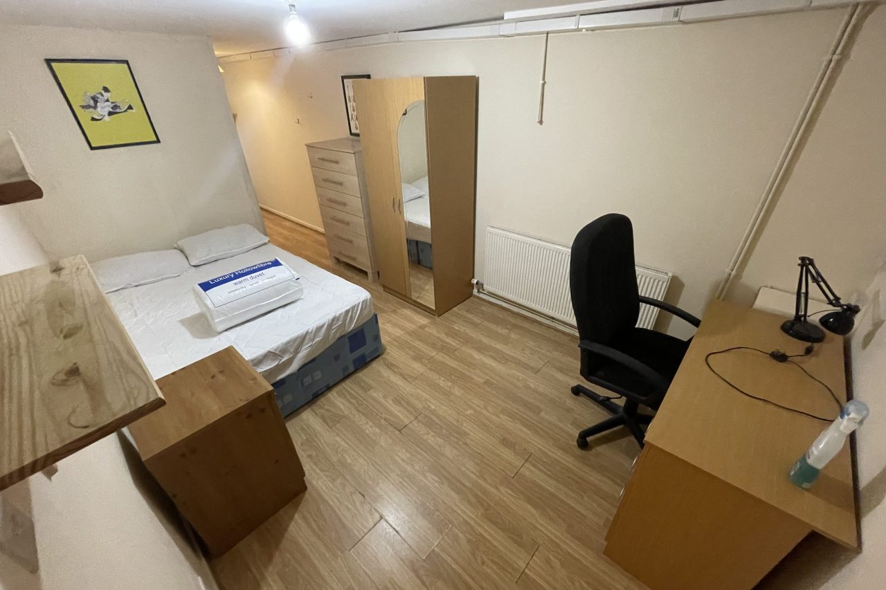 20 Barchester - Room 5